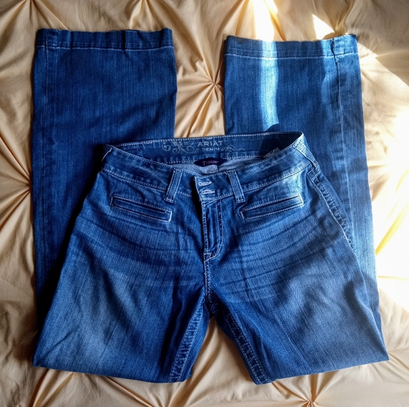 Ariat Blue Jean Bundle - Picture 5 of 9